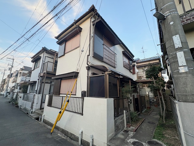 東園田町3丁目貸家