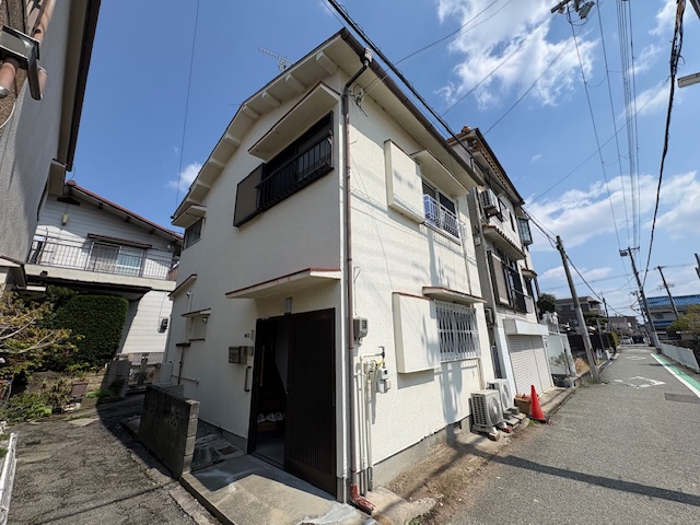 栗山町2丁目貸家